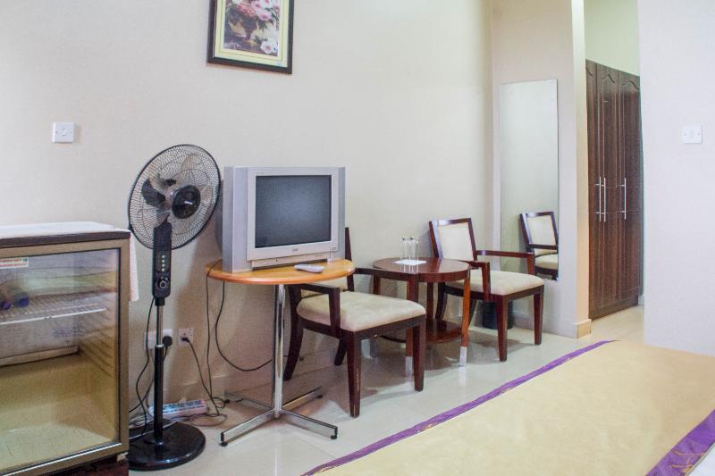 Lake View Resort Hotel Mbarara Екстер'єр фото