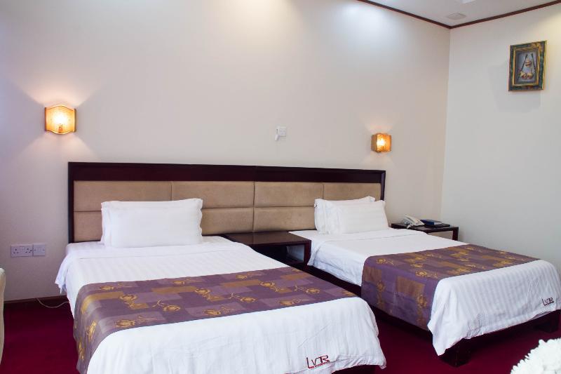 Lake View Resort Hotel Mbarara Екстер'єр фото
