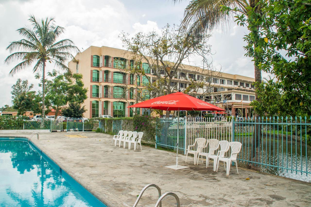 Lake View Resort Hotel Mbarara Екстер'єр фото