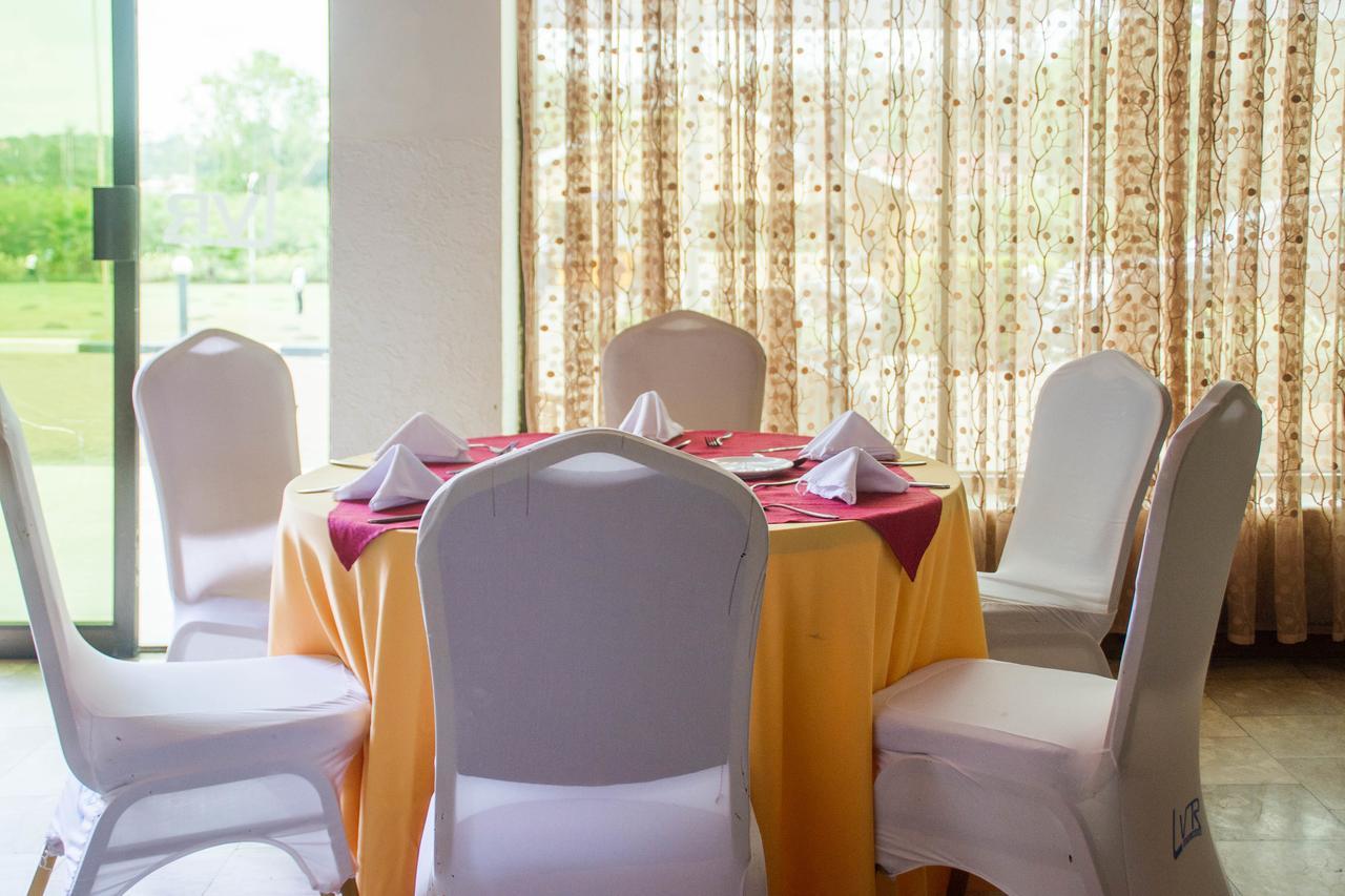 Lake View Resort Hotel Mbarara Екстер'єр фото