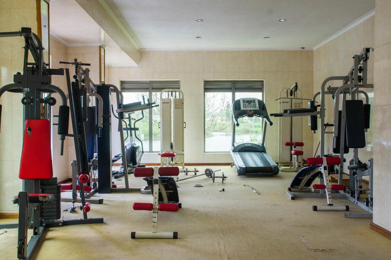 Lake View Resort Hotel Mbarara Екстер'єр фото