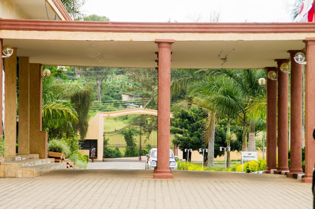 Lake View Resort Hotel Mbarara Екстер'єр фото