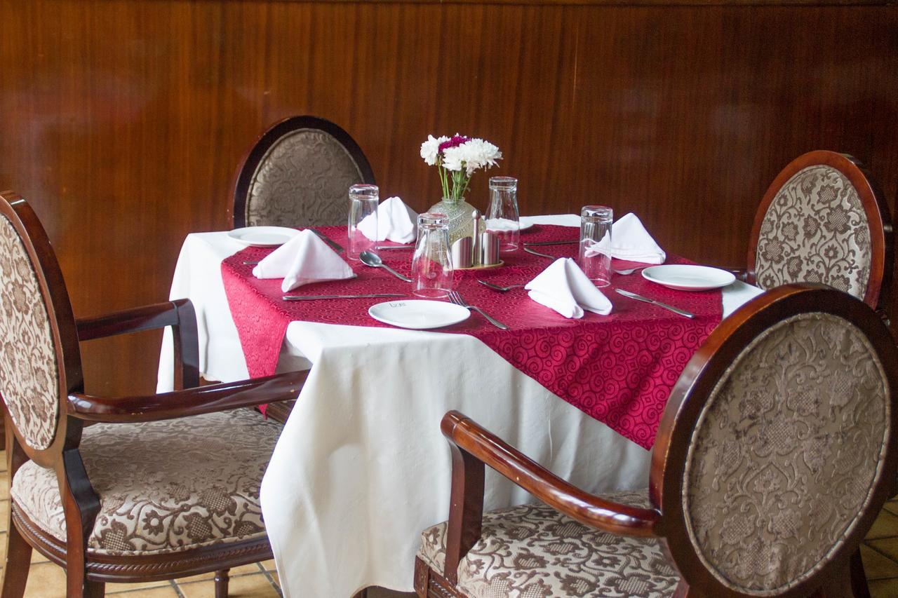 Lake View Resort Hotel Mbarara Екстер'єр фото