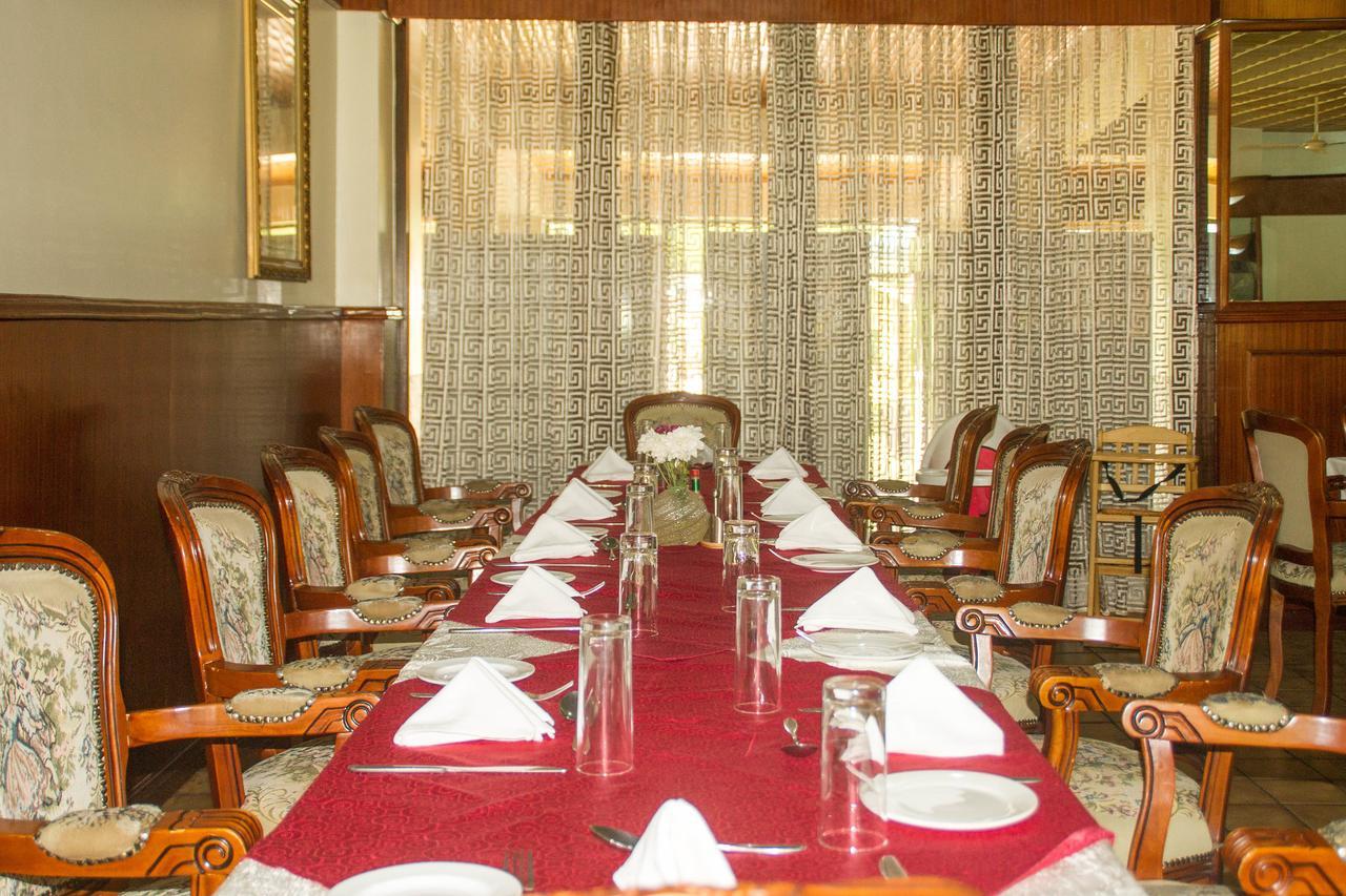 Lake View Resort Hotel Mbarara Екстер'єр фото