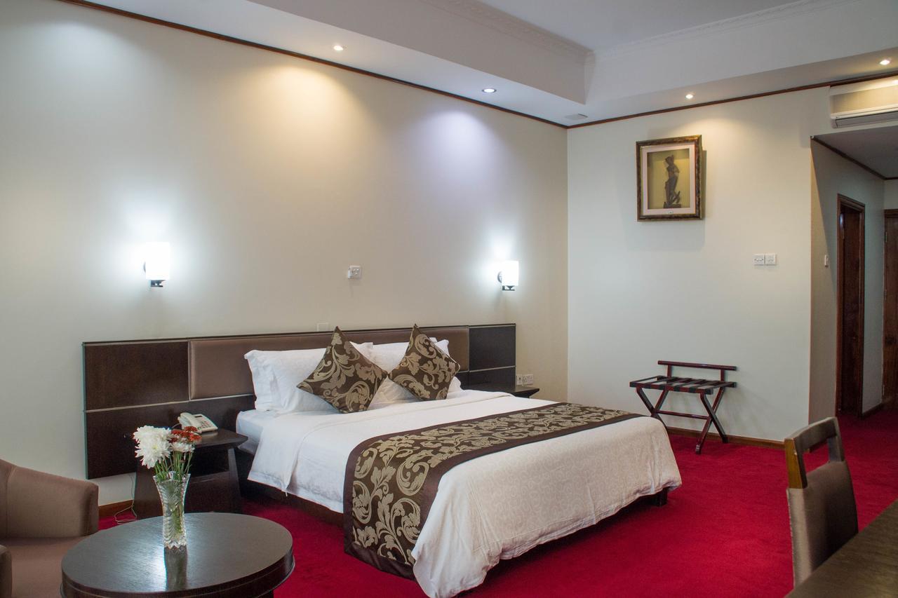 Lake View Resort Hotel Mbarara Екстер'єр фото