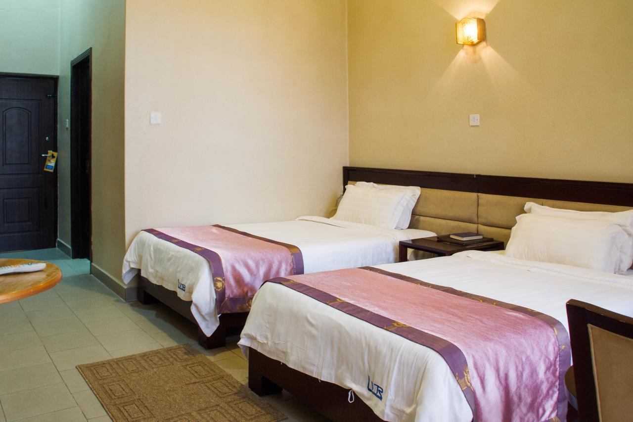 Lake View Resort Hotel Mbarara Екстер'єр фото